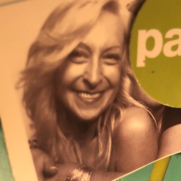 Meet your Posher, Christina - Picture 2 of 4